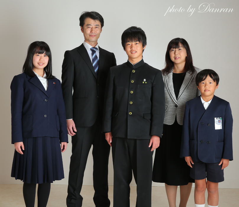 山口県下関市で家族写真なら人気の写真館だんらんスタジオ