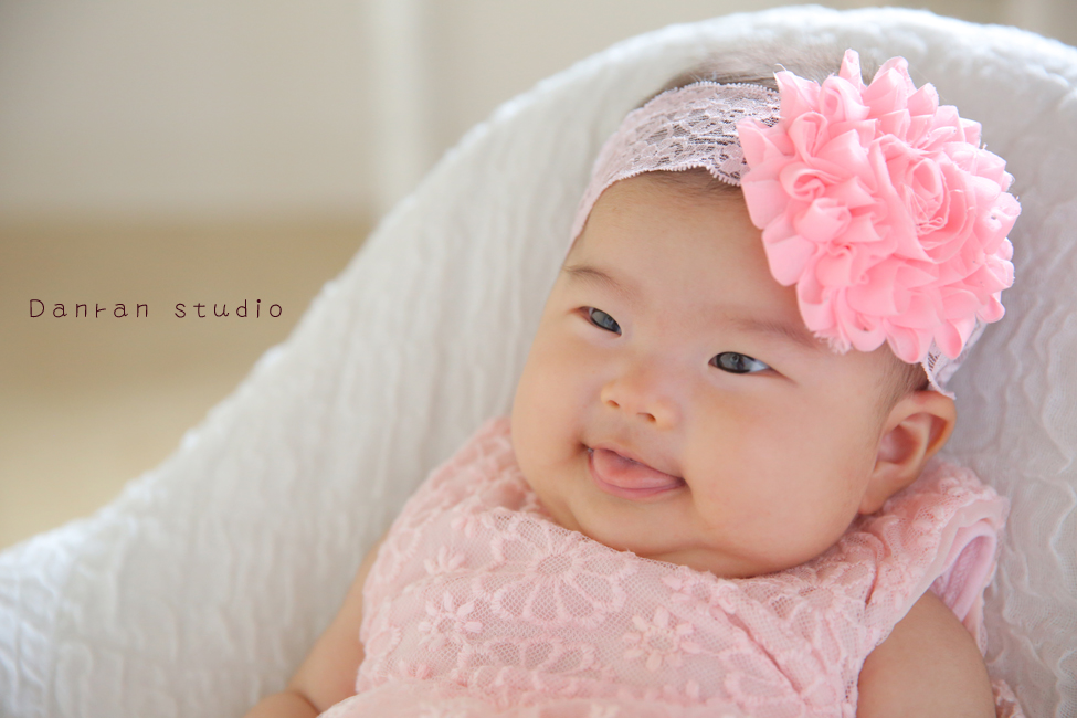 山口県下関市でお宮参りや百日祝いなど赤ちゃん写真が人気の写真館だんらんスタジオ