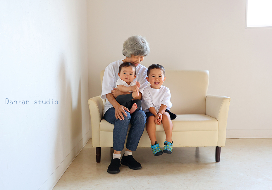 家族写真ならやっぱりだんらんスタジオ|山口県下関市